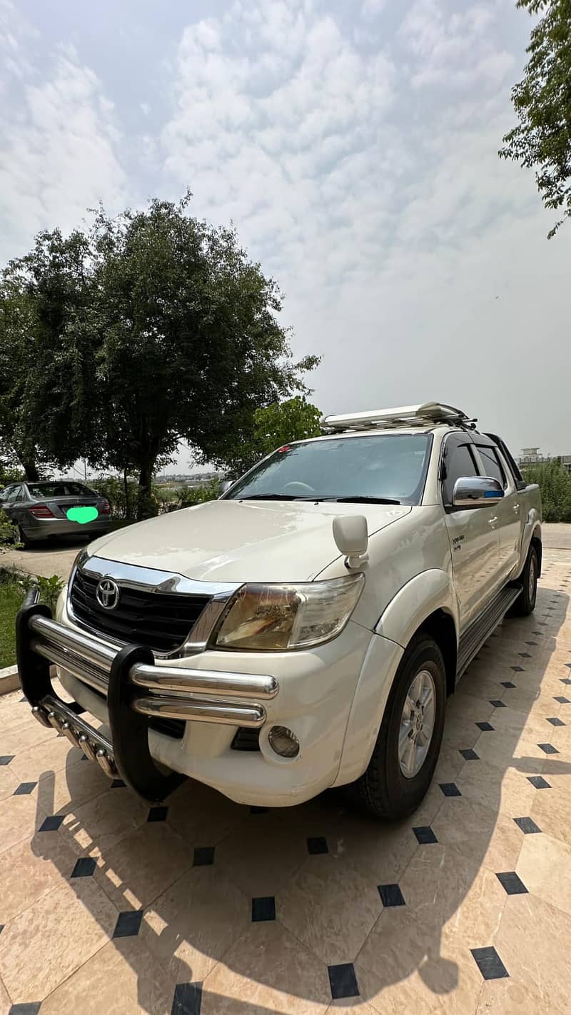 Toyota Hilux Vigo Champ G  2015 2