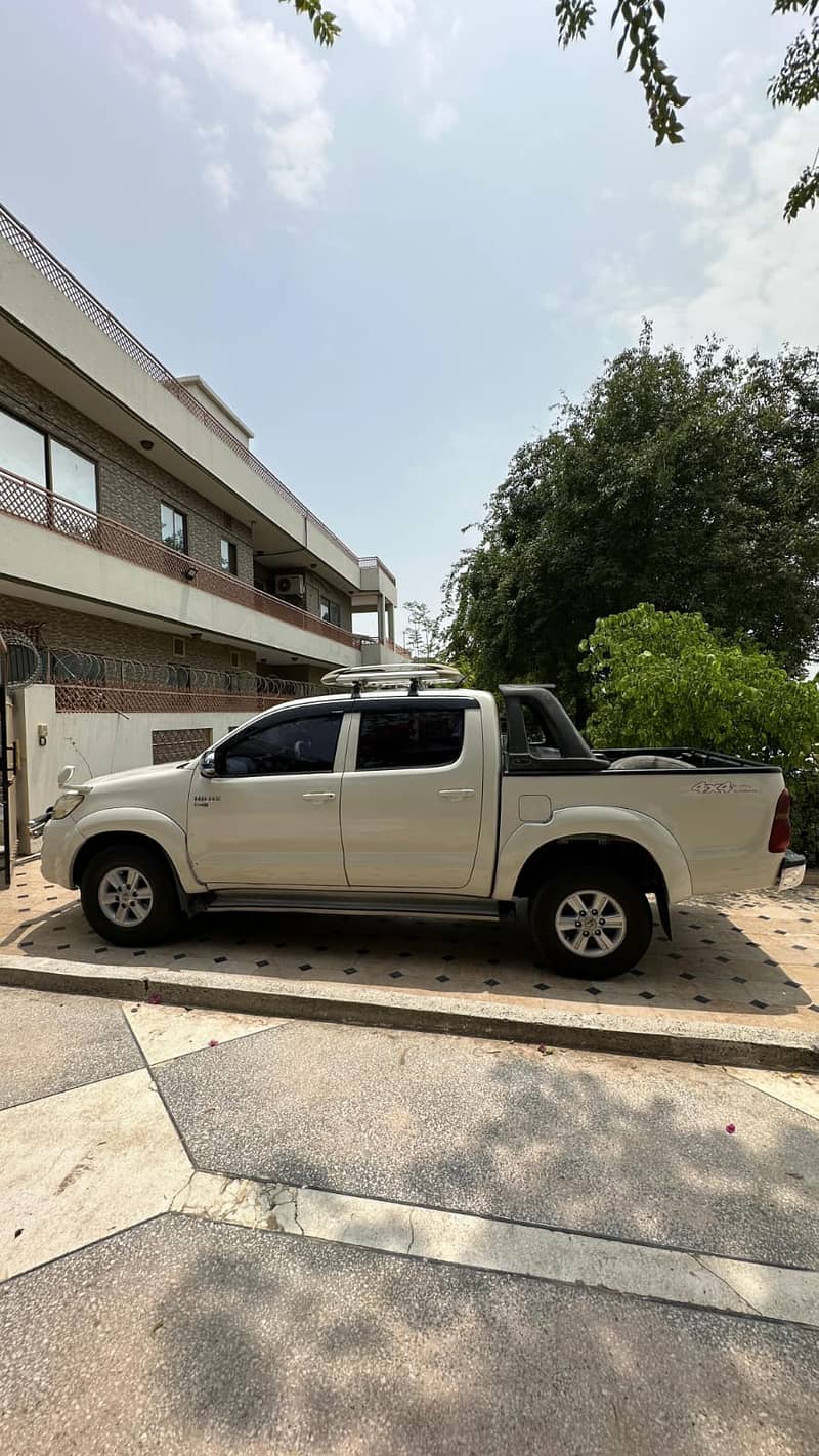 Toyota Hilux Vigo Champ G  2015 3