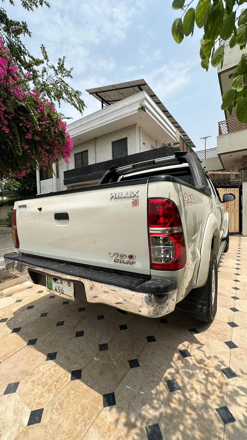 Toyota Hilux Vigo Champ G  2015 4