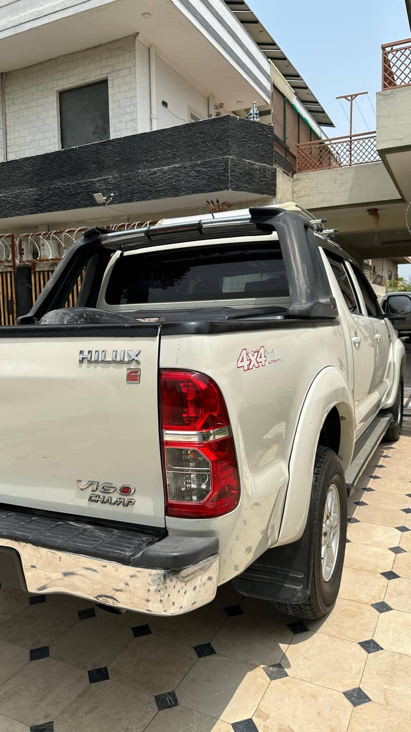 Toyota Hilux Vigo Champ G  2015 7