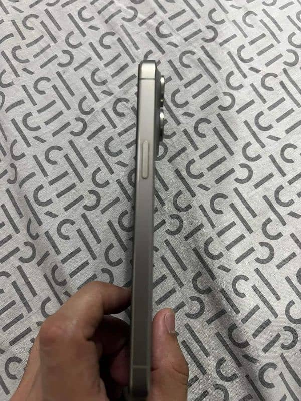 iPhone 15 Pro Max 256GB LLA NoN PTA 1