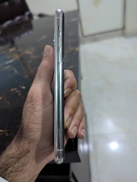 IPhone 11 Pro Non PTa 4