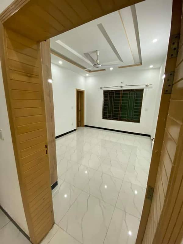 2 BED NON FURNISHED APARTMENT Available FOR RENT IN GULBERG GREEN ISLAMABAD 1