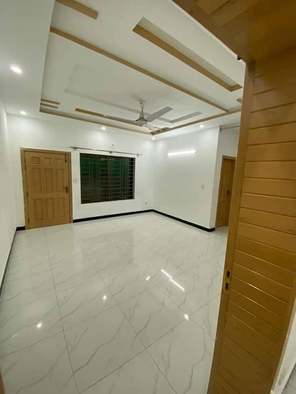 2 BED NON FURNISHED APARTMENT Available FOR RENT IN GULBERG GREEN ISLAMABAD 2