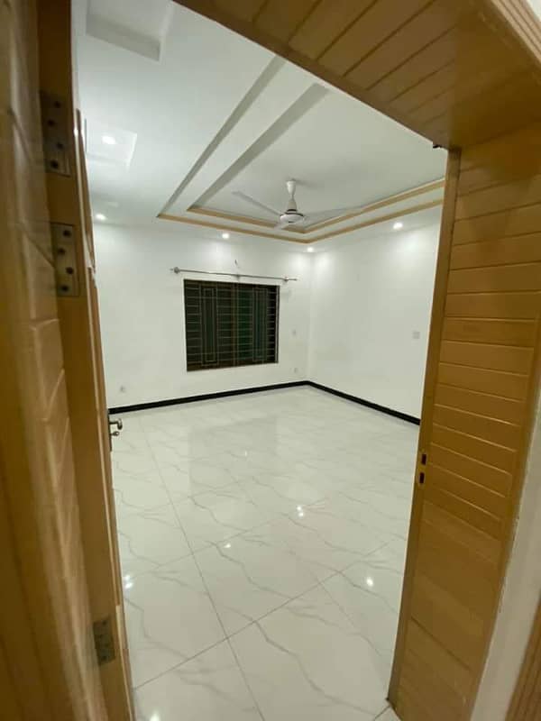 2 BED NON FURNISHED APARTMENT Available FOR RENT IN GULBERG GREEN ISLAMABAD 3