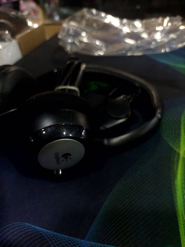 Logitech H390 fresh condition 3