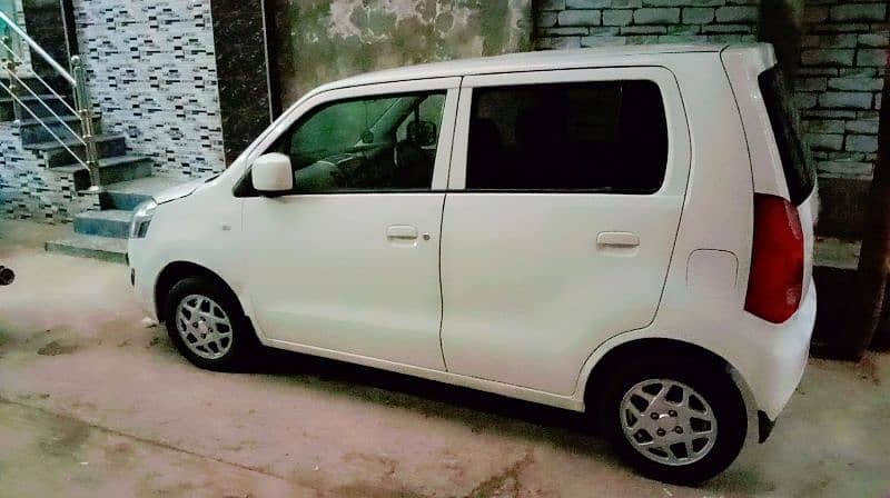 Suzuki Wagon R 2018 1