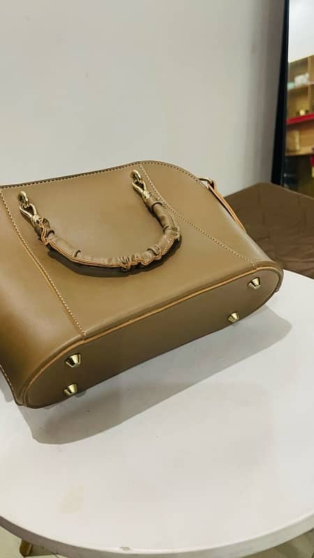 BEIGE COLOR NEW HANDBAG WITH STRAP 3