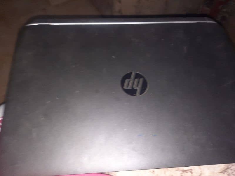 urgent sale hp laptop 10/10 with 2hr battery time 1