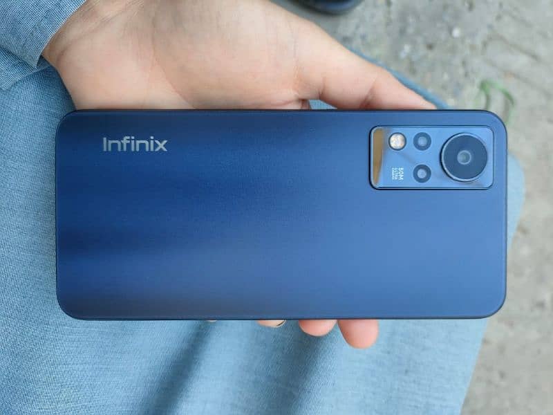 INFINIX NOTE 11 With BOX and Charger 0