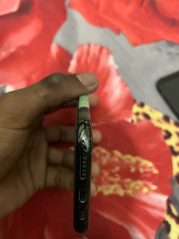 iPhone XS black back break 64gb 5