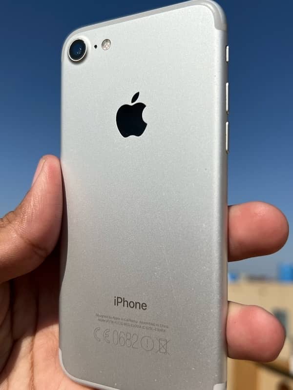 Iphone 7 128GB PTA 2