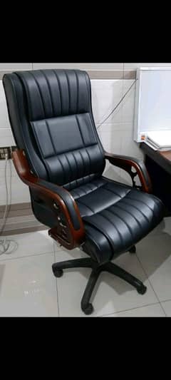 Executive chair (cash on delivery all over Pakistan)