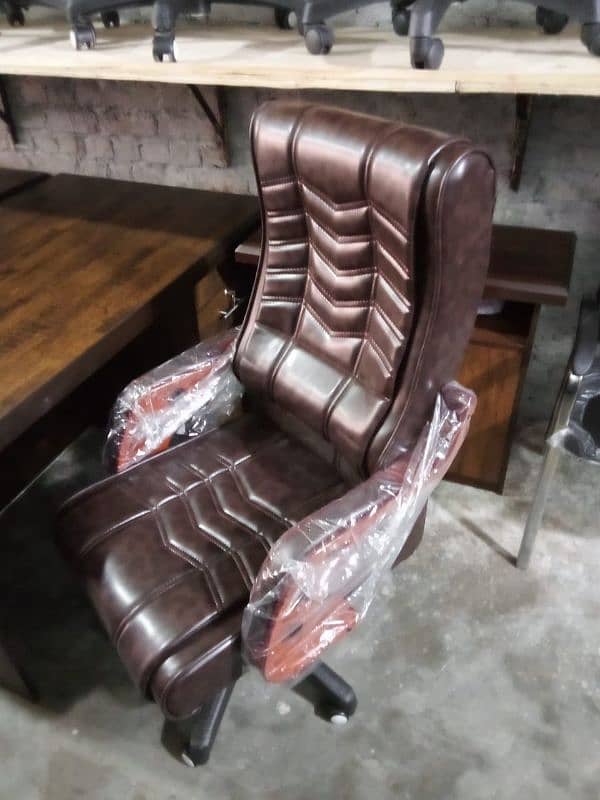 Executive chair (cash on delivery all over Pakistan) 6