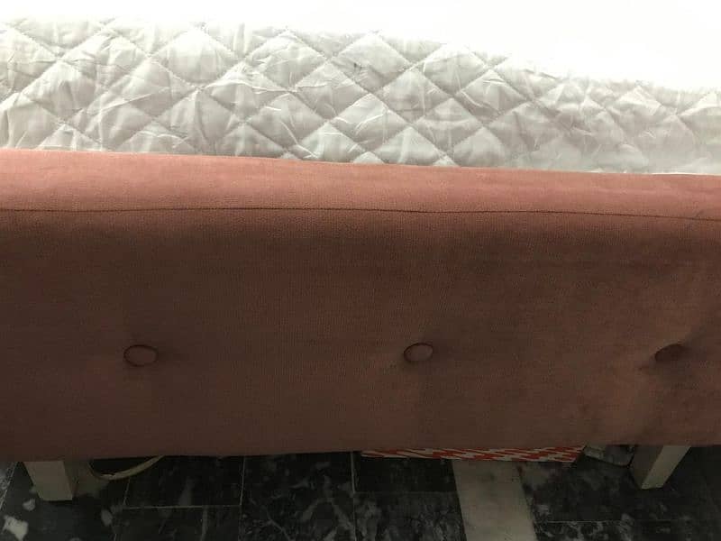 Tea Pink Velvet Bed 3