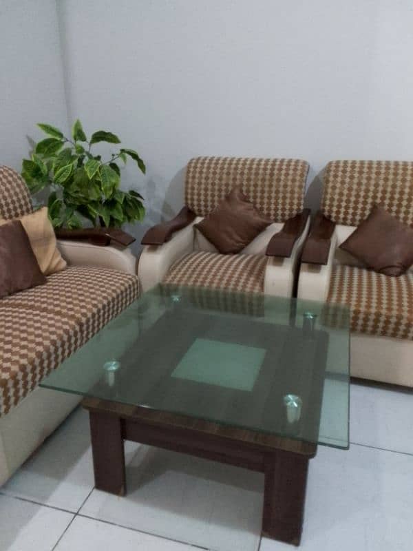 Sofa set with table 1