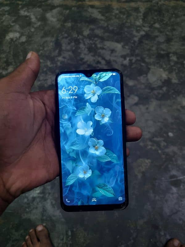 vivo y1  for urgent sale 1