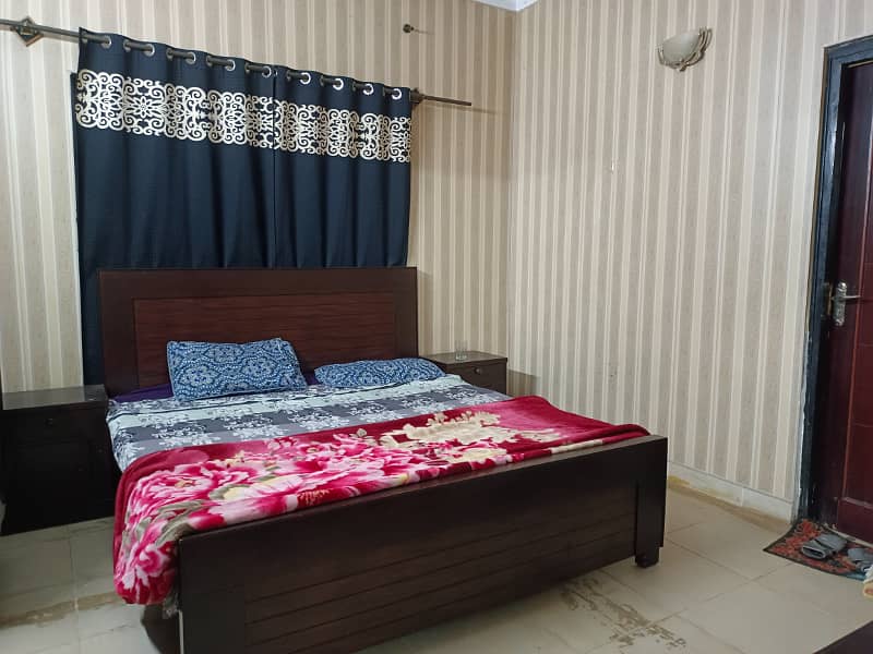 Two bed house prday short and long time bahria town phase 8 furnished 5