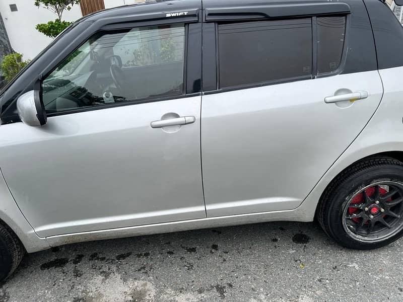 Suzuki Swift 2015 ( Urgent Sale) 3