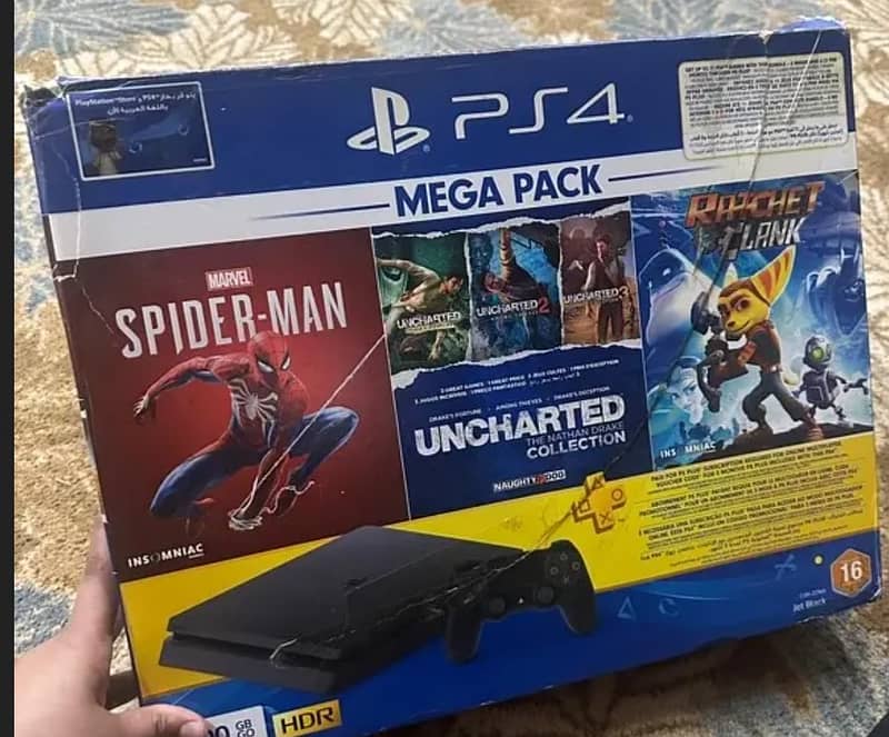 PS4 500GB Slim Jet Black 1