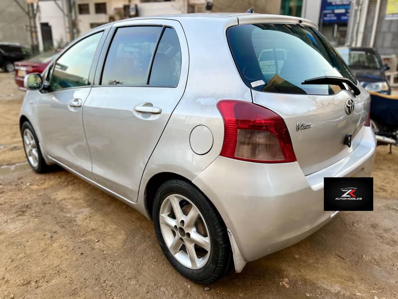 Toyota Vitz 2006/09 4