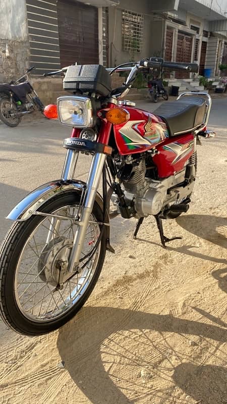 HONDA CG 125 2023 MODEL 4