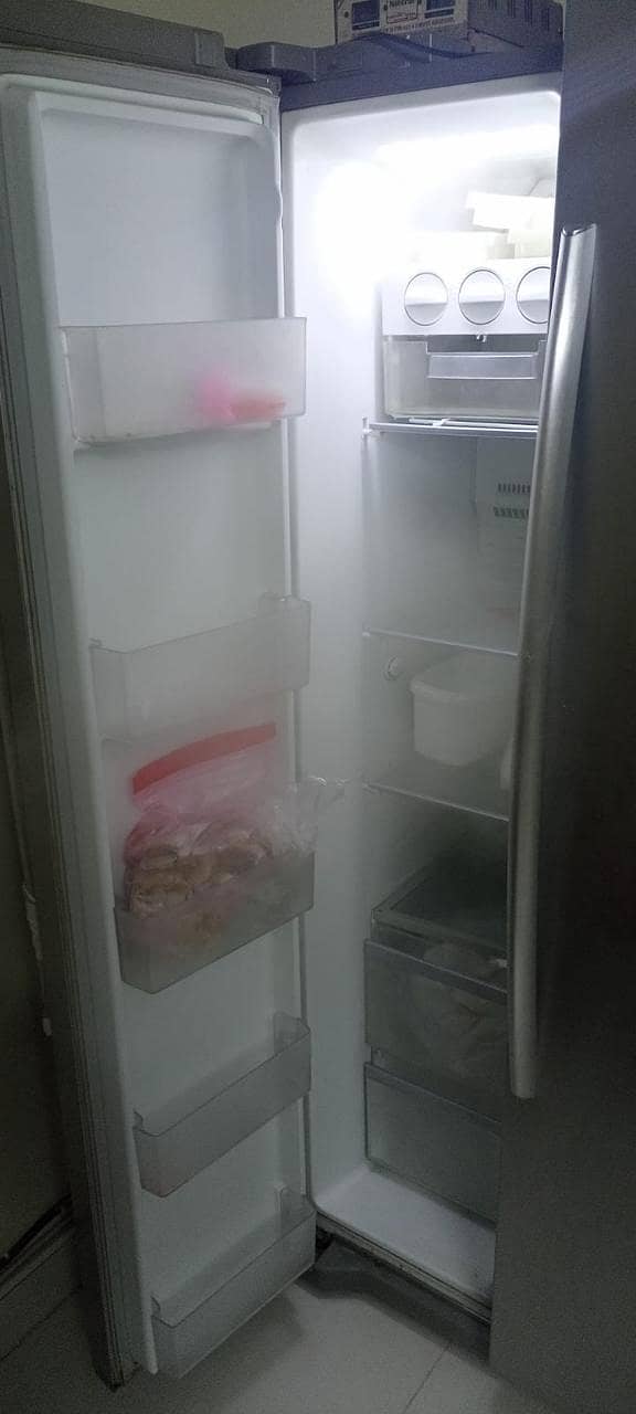 LG Double Door Fridge 2