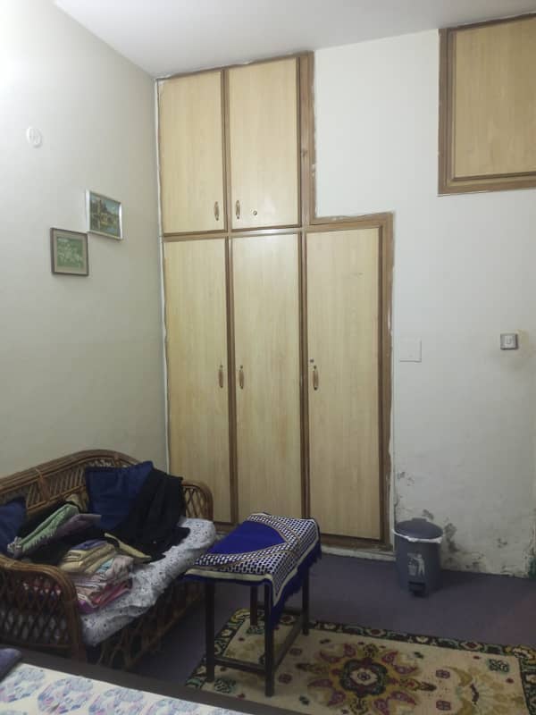 Furnish room available in G11 for ladies 3