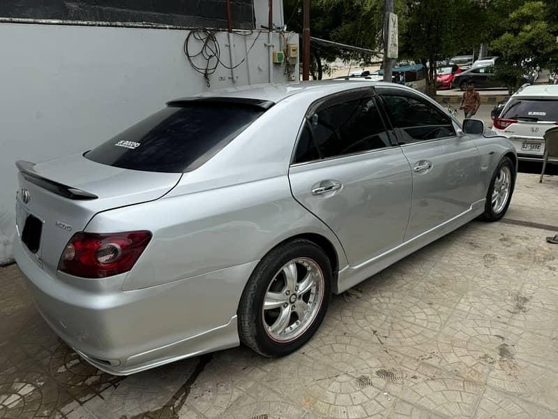 Toyota Mark X 2005 4