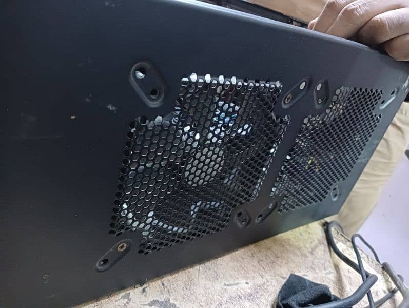 NZXT case complete setup board issue only 3