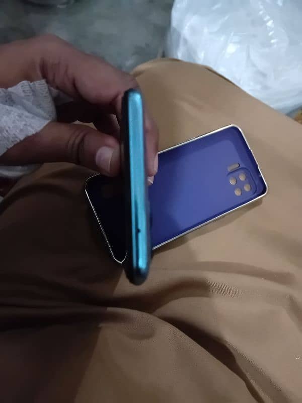 OPPO F17pro 8/128 6