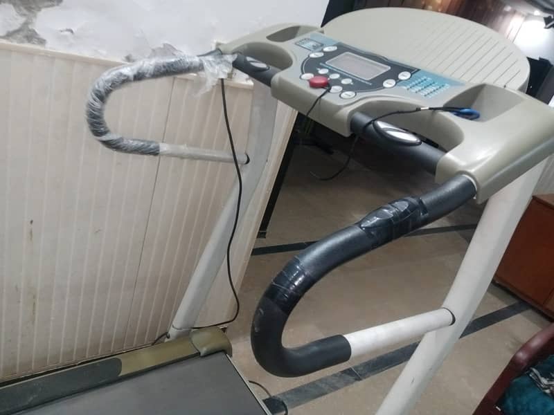 Treadmil available in good condition 2