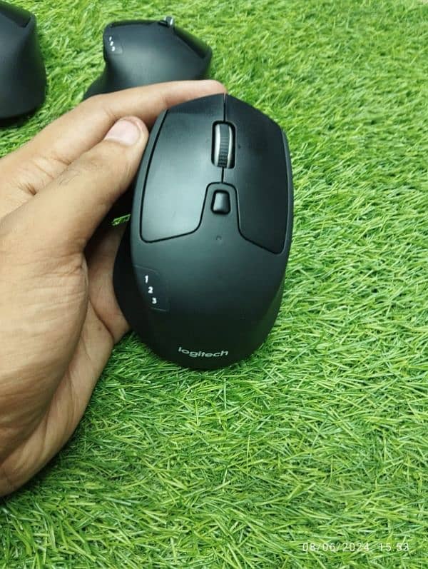 logitech M720 mouse wireless Bluetooth multi davice 4