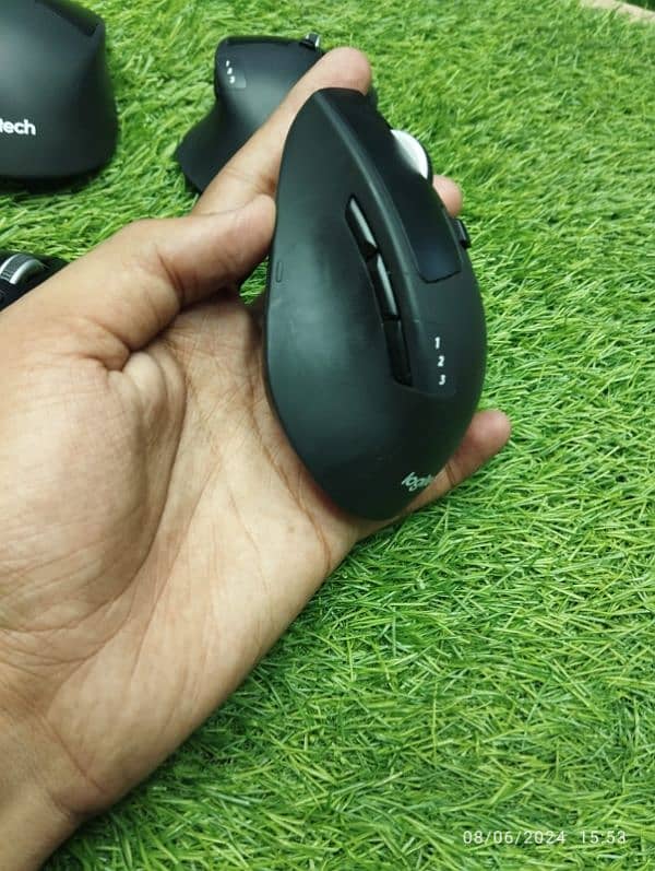 logitech M720 mouse wireless Bluetooth multi davice 6