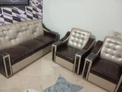 5 seater sofa with table