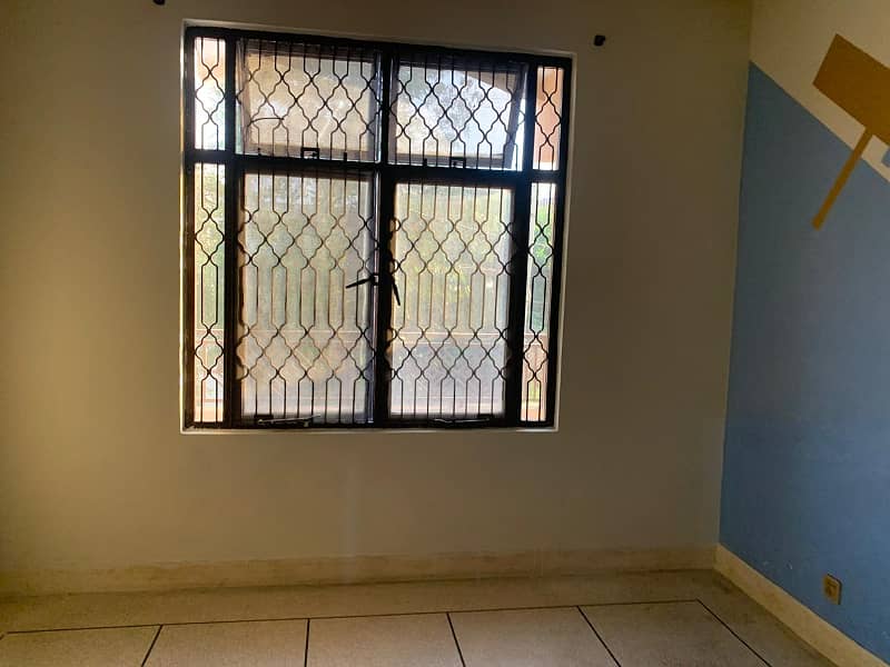 10 MARLA UPPER PORTION FOR RENT 9