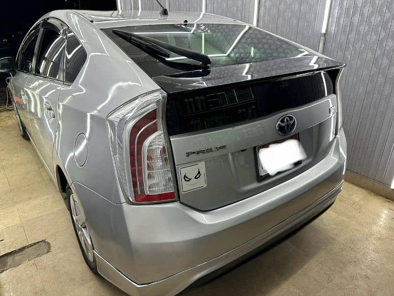 Toyota Prius 2013 4