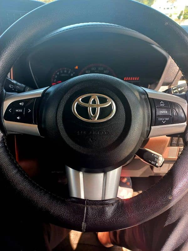 Toyota Roomy 2016 8