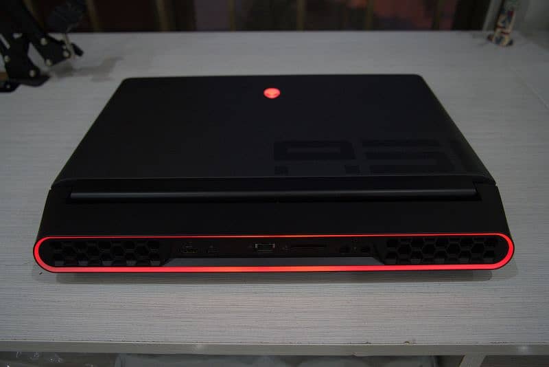 Alienware Area 51m RTX 2080 i9 9900k, Lahore 5