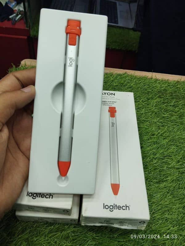 logitech crayon digital pencil for ipad 2018 all modal 2