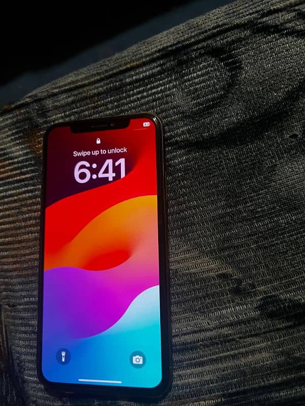 iPhone xs non PTA 64GB memory 1