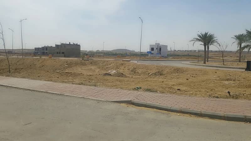 125sq yd Category Plots at Precicnt-27 Close to Jinnah Avenue, London Bridge and all Amenities FOR SALE 1