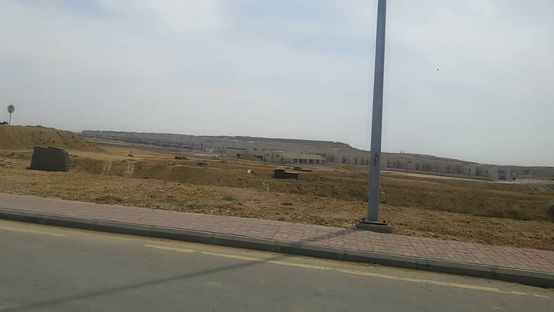 125sq yd Category Plots at Precicnt-27 Close to Jinnah Avenue, London Bridge and all Amenities FOR SALE 5