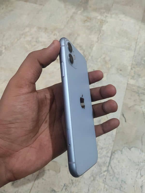 Iphone 11 non PTA Factory Unlocked 128 gb 0