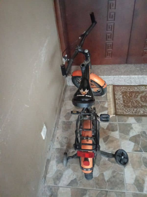 kids cycle excellent condition 0