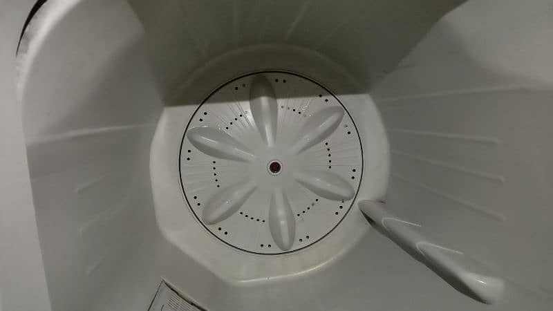 washing machine with darayer 1