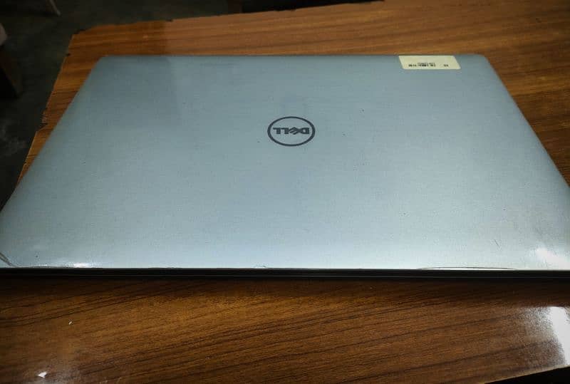 Dell XPS 15 9560 3