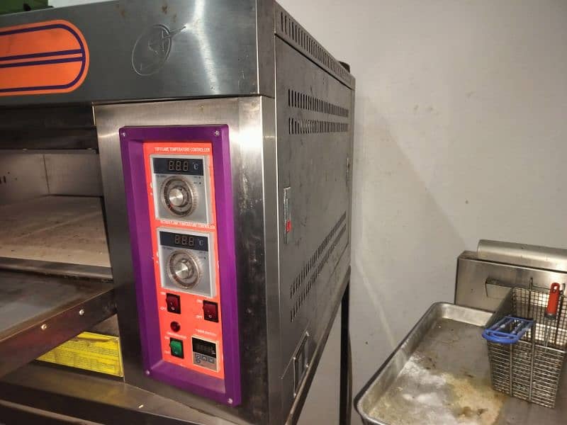 new oven and 16 liter fryer full Brand New condition 1