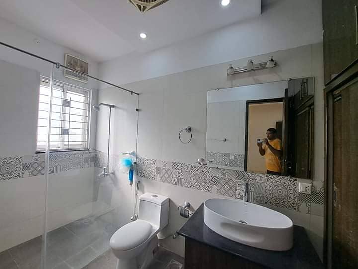 6 Marla Beautiful House Available For Sale In Johar Town 4