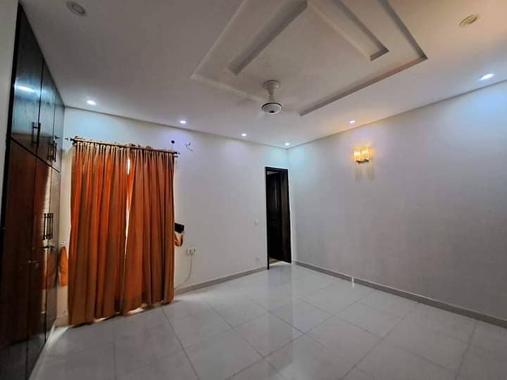 6 Marla Beautiful House Available For Sale In Johar Town 5